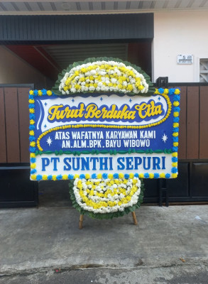 Papan Bunga Duka di Pelamunan