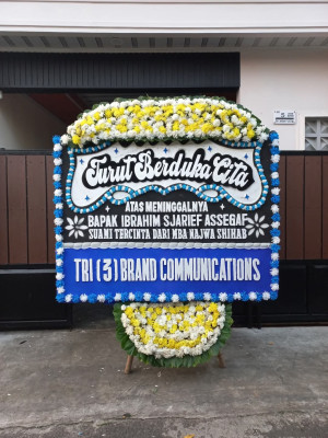 Papan Bunga Duka di Pelamunan